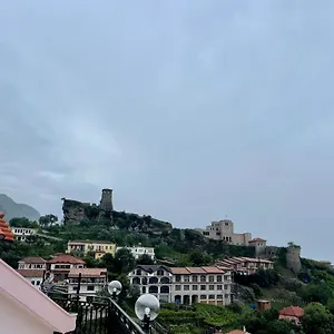 --hotel Deal-- With Castle View Hotel